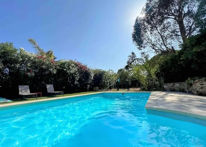 Villa Grand Mas Provencal, A 200m, Parking Prive Ferme, Piscine Chauffee Sainte-Maxime