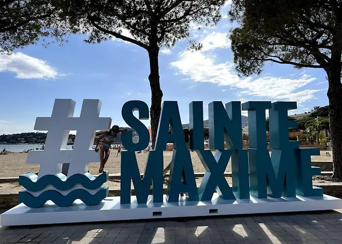 Grand Mas Provencal, A 200m, Parking Prive Ferme, Piscine Chauffee Villa Sainte-Maxime