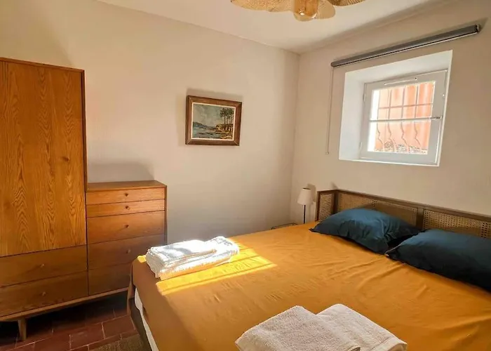 Villa Grand Mas Provençal, à 200m, Parking Privé Fermé, Piscine Chauffée Sainte-Maxime