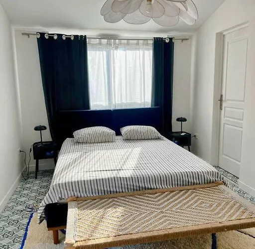 Grand Mas Provencal, A 200m, Parking Prive Ferme, Piscine Chauffee 别墅 圣马克西姆