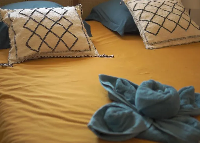 Grand Mas Provençal, à 200m, Parking Privé Fermé, Piscine Chauffée Sainte-Maxime